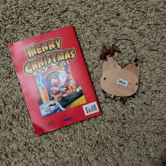 Elf on the shelf pajamas, color book and ornament - Picture 6 of 6